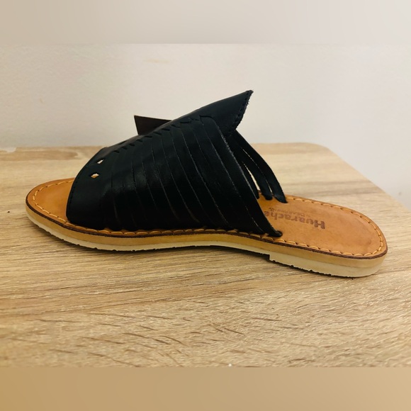 Bearpaw Black Leather Hand Woven Sandals Shoes Size 6 - Picture 9 of 10